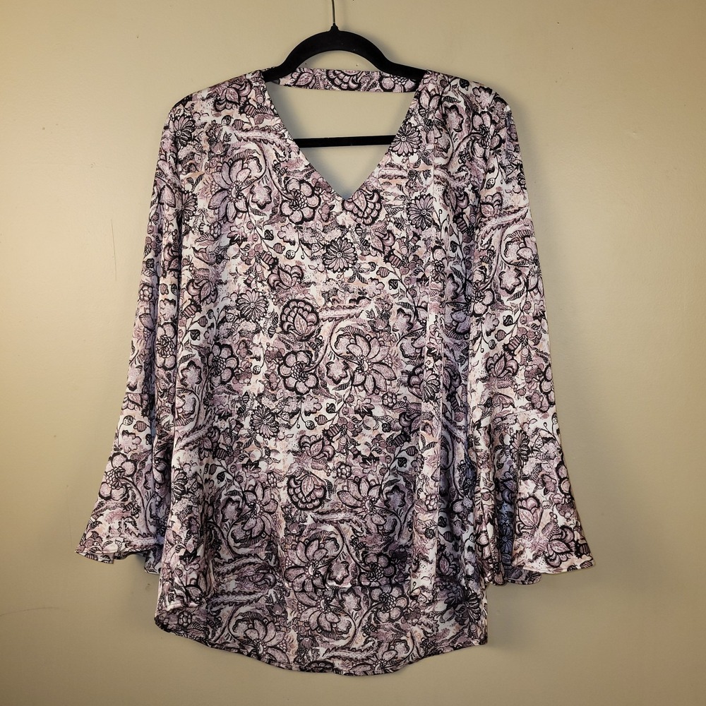 Roz & Ali XL Pink Floral Blouse V Neck Bell Sleeve Boho Romantic Top